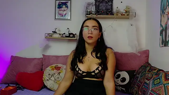 LucyDerby online show from November 11, 10:32 pm