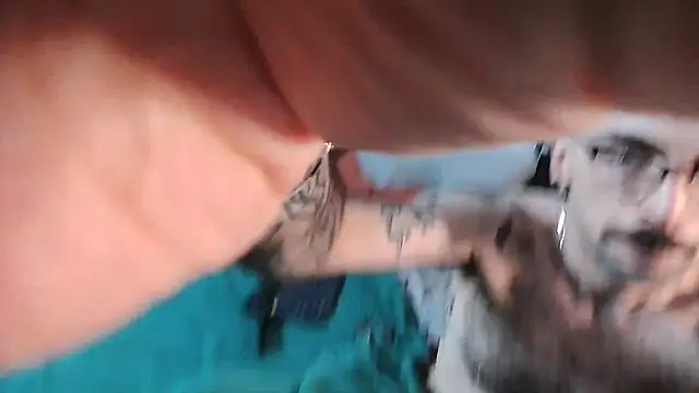 Snapshot of hungbot chatting on October 20, 7:42 am hungbot online show from October 20, 7:42 am