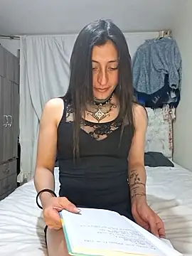 Harley Miller  online show from January 17, 1:54 am