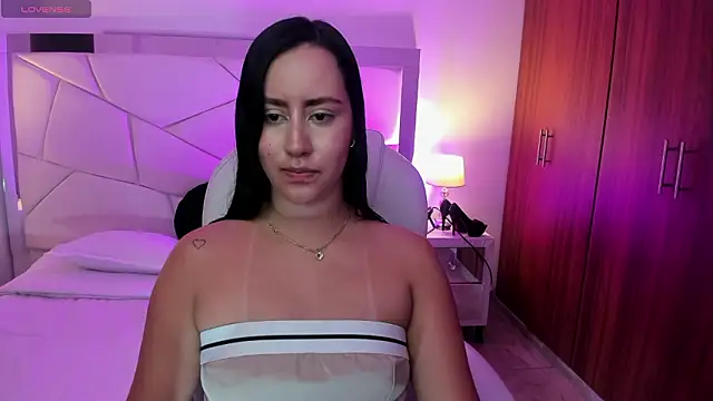 Natasha Kiim  online show from March 9, 4:38 am