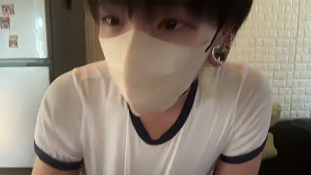 tora3220 online show from October 14, 5:19 am