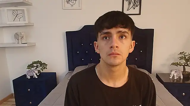 Snapshot of Axel_Draven chatting on October 24, 11:17 am Axel Draven online show from October 24, 11:17 am