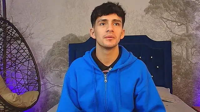 Snapshot of Axel_Draven chatting on October 28, 11:36 am Axel Draven online show from October 28, 11:36 am