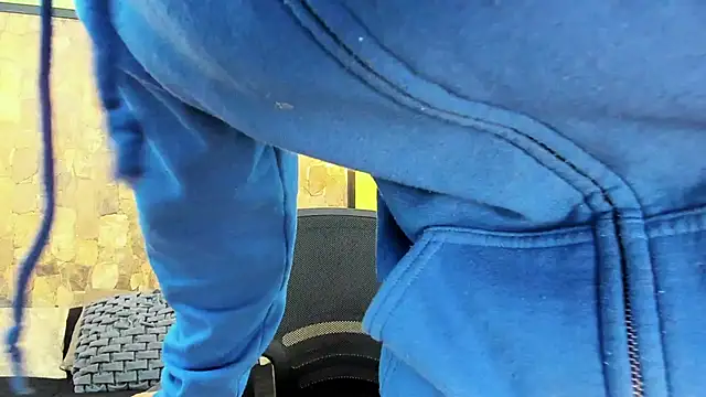 Snapshot of Axel_Draven chatting on October 31, 11:11 am Axel Draven online show from October 31, 11:11 am