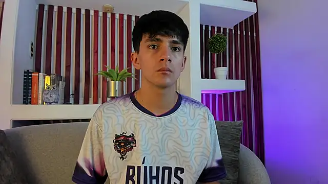 Snapshot of Axel_Draven chatting on November 21, 11:31 am Axel Draven online show from November 21, 11:31 am