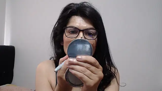 Snapshot of abrilsex23 chatting on November 25, 2:39 pm abrilsex23 online show from November 25, 2:39 pm