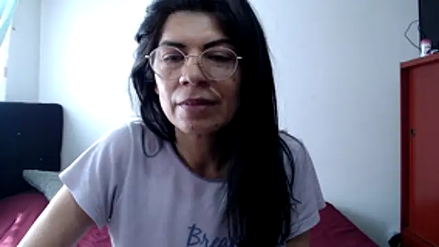 Snapshot of abrilsex23 chatting on March 29, 3:45 pm abrilsex23 online show from March 29, 3:45 pm