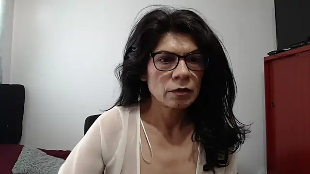 Snapshot of abrilsex23 chatting on April 6, 6:31 pm abrilsex23 online show from April 6, 6:31 pm