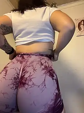 Snapshot of came_lia1 chatting on July 13, 2:58 am came lia1 online show from July 13, 2:58 am