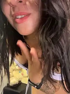 Snapshot of came_lia1 chatting on July 19, 3:32 am came lia1 online show from July 19, 3:32 am