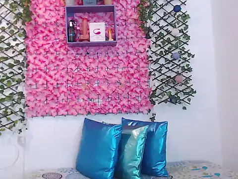 FUNNY AND HORNEY online show from October 22, 4:02 am