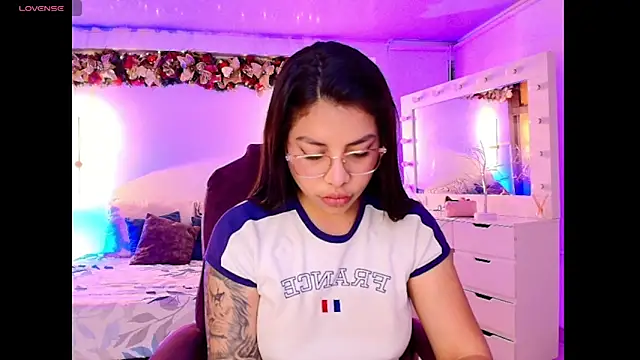 kloe28 online show from November 24, 3:50 am