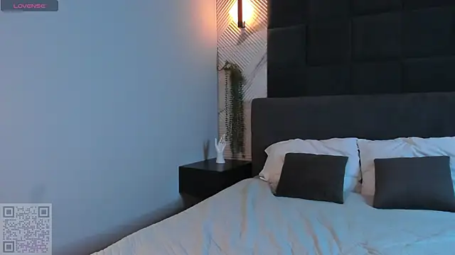 Michelle Murray online show from December 1, 11:43 pm