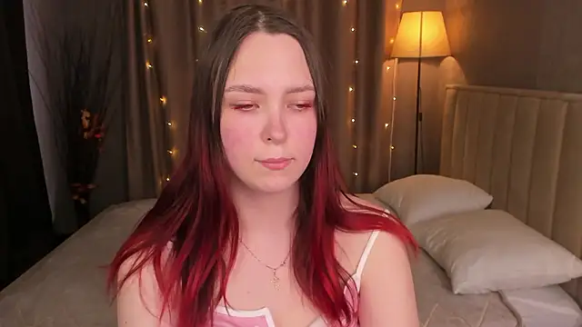 Monica  Queen online show from March 11, 5:35 am