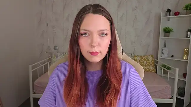 Monica  Queen online show from June 5, 5:25 am