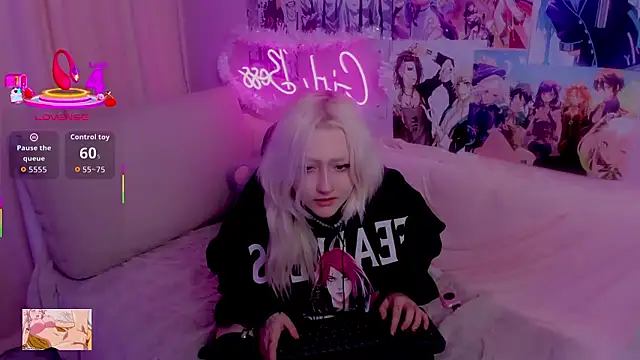 JuliaSharkk online show from January 10, 7:32 am