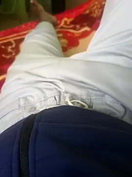 Snapshot of imkingz chatting on February 12, 2:39 am imkingz online show from February 12, 2:39 am