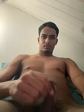 Snapshot of Aaroncornelius chatting on March 19, 10:03 pm Aaroncornelius online show from March 19, 10:03 pm
