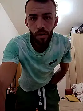 Snapshot of sexyman1936 chatting on October 17, 4:26 am sexyman1936 online show from October 17, 4:26 am