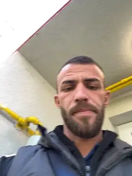 Snapshot of sexyman1936 chatting on October 29, 10:39 am sexyman1936 online show from October 29, 10:39 am