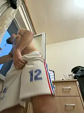 Snapshot of sexyman1936 chatting on November 28, 5:32 am sexyman1936 online show from November 28, 5:32 am