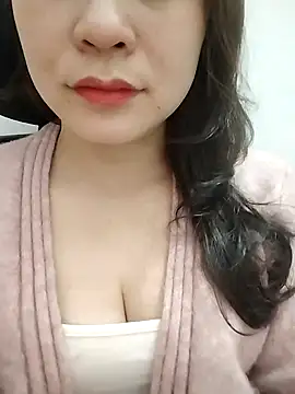 Girl Shy2000 online show from January 18, 2:10 pm