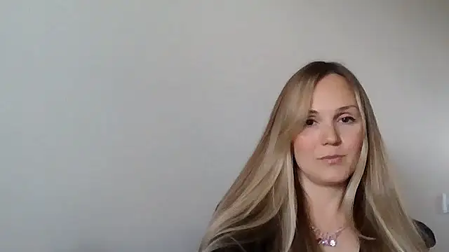 Kyrelinn online show from October 26, 6:41 am