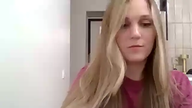 Kyrelinn online show from October 29, 4:31 pm