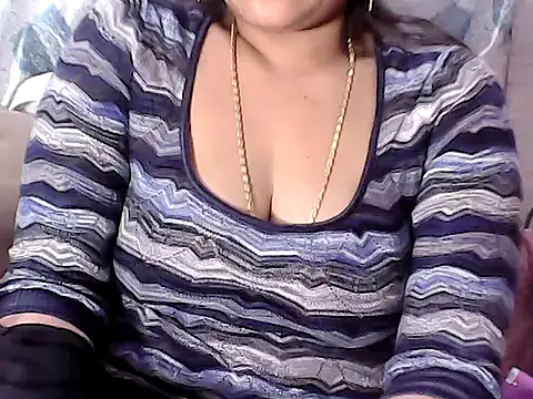 RINA RANI 0 online show from February 9, 1:04 pm