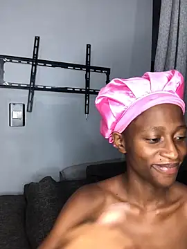 Caramel102004 online show from February 10, 11:31 pm