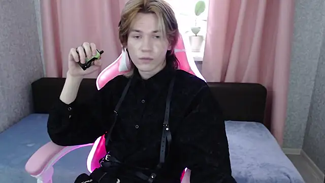 evan reinhart online show from September 25, 9:24 am