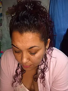 Snapshot of Lobizona chatting on July 3, 12:44 pm Lobizona online show from July 3, 12:44 pm
