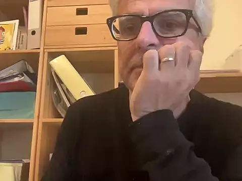 chtentation online show from March 31, 3:12 pm