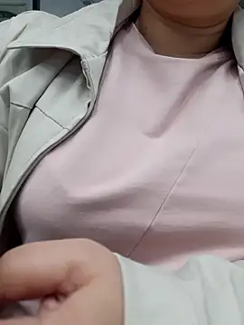 Snapshot of Kimkhaepretty chatting on October 29, 5:53 am Kimkhaepretty online show from October 29, 5:53 am