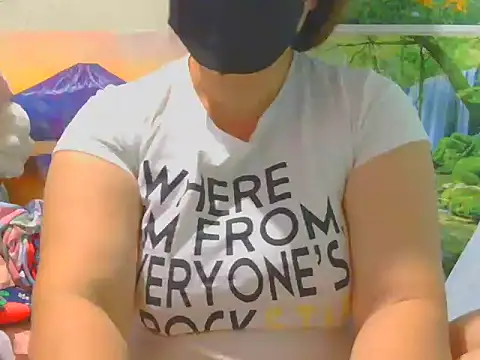 Snapshot of Kimkhaepretty chatting on November 2, 1:35 pm Kimkhaepretty online show from November 2, 1:35 pm