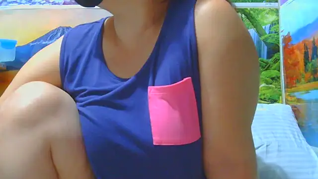 Snapshot of Kimkhaepretty chatting on November 18, 2:43 pm Kimkhaepretty online show from November 18, 2:43 pm