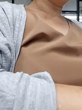 Snapshot of Kimkhaepretty chatting on December 1, 7:57 am Kimkhaepretty online show from December 1, 7:57 am