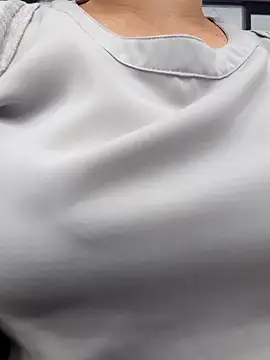 Snapshot of Kimkhaepretty chatting on December 4, 6:01 am Kimkhaepretty online show from December 4, 6:01 am