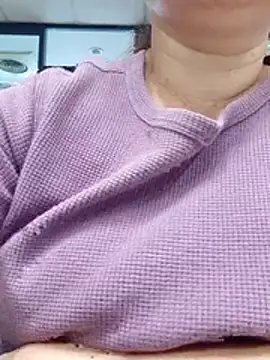 Snapshot of Kimkhaepretty chatting on December 5, 2:09 am Kimkhaepretty online show from December 5, 2:09 am