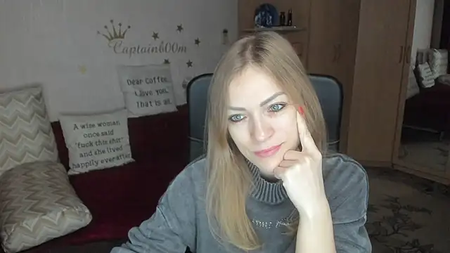 Tiffany Bates online show from October 7, 3:14 am