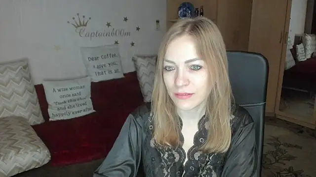 Tiffany Bates online show from October 25, 3:36 am