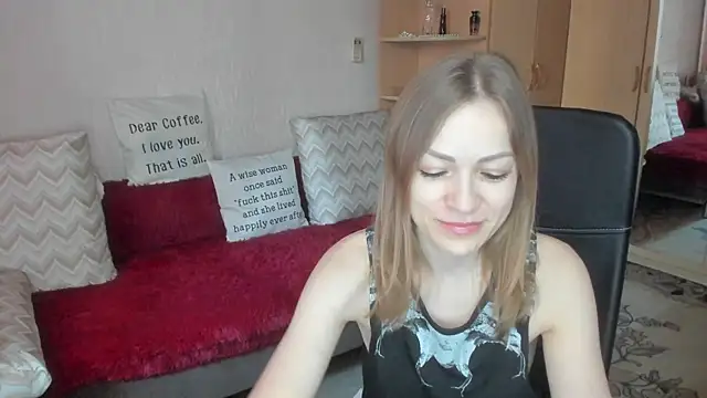 Tiffany Bates online show from March 14, 11:59 am