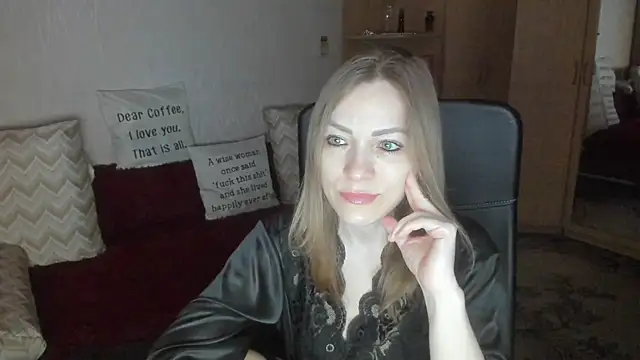 Tiffany Bates online show from March 16, 3:23 am