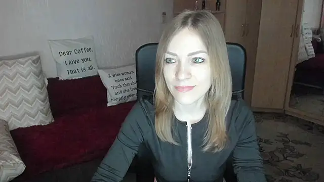 Tiffany Bates online show from April 1, 9:54 am