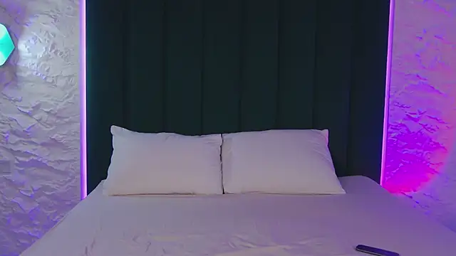 Luna Olsen online show from February 5, 4:39 am