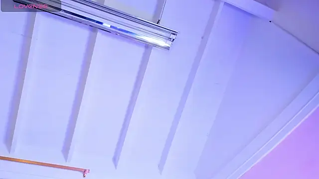 melevansxs online show from February 6, 5:56 am