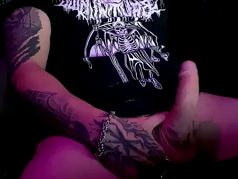 Snapshot of Sinner___ chatting on September 30, 10:59 pm Sinner online show from September 30, 10:59 pm