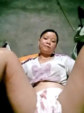 Snapshot of Samyy_xx chatting on October 29, 12:29 pm Samyy xx online show from October 29, 12:29 pm