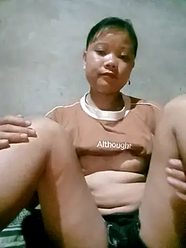 Snapshot of Samyy_xx chatting on October 31, 8:43 pm Samyy xx online show from October 31, 8:43 pm