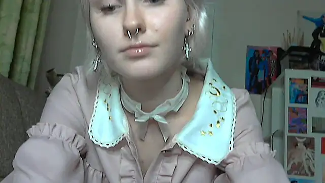 Paradoxy  online show from December 4, 9:12 pm